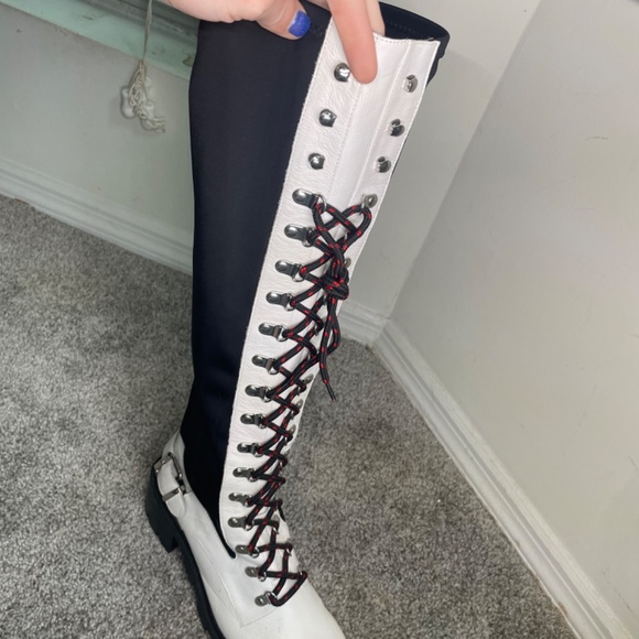 Free People Black and White Lace Up Boots Size 9 - Picture 5 of 8